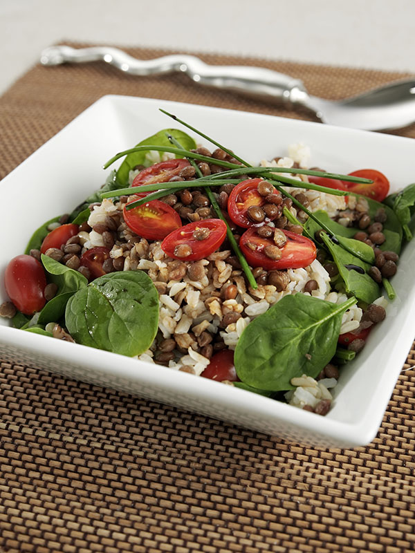 Brown Rice and Lentil Salad with Spinach, Tomatoes and Pine nuts