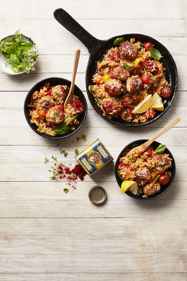Spanish meatballs with tomato rice and crunchy green beans